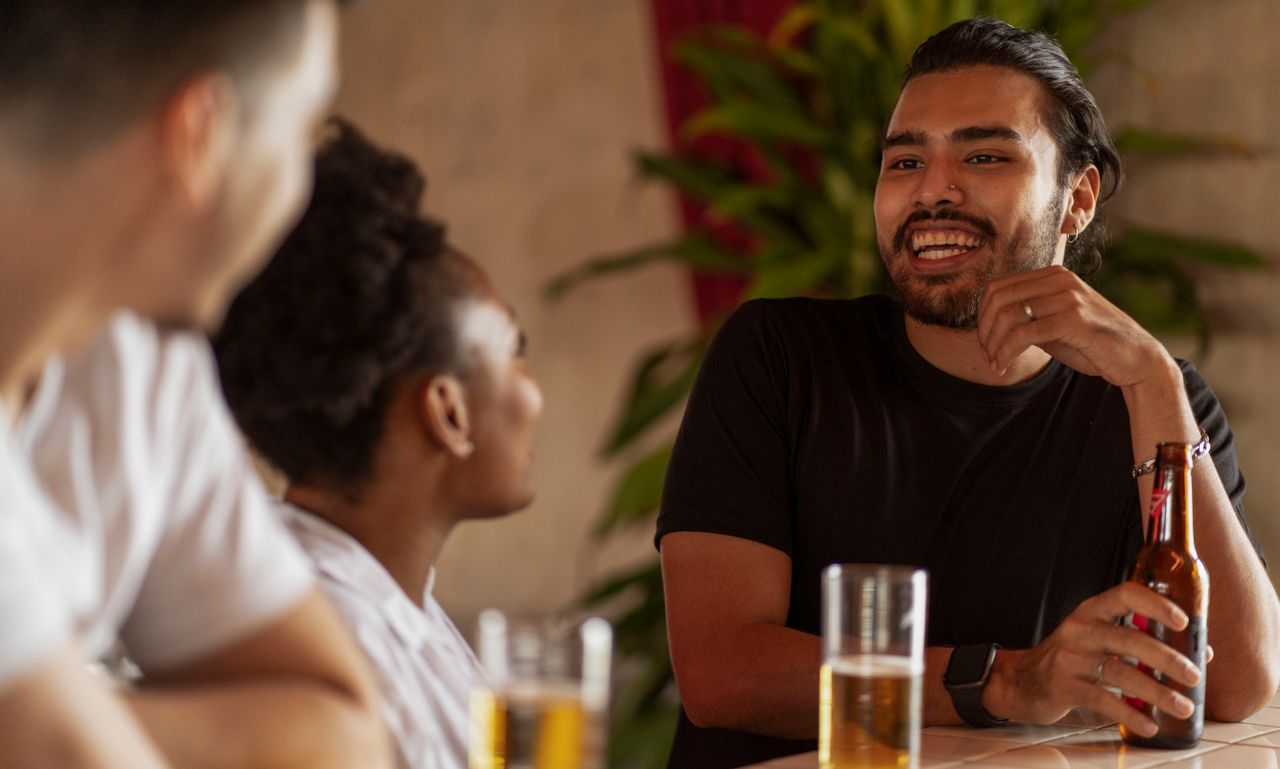 alcohol effects on men, male hormone health, testosterone and alcohol, alcohol and male sleep
